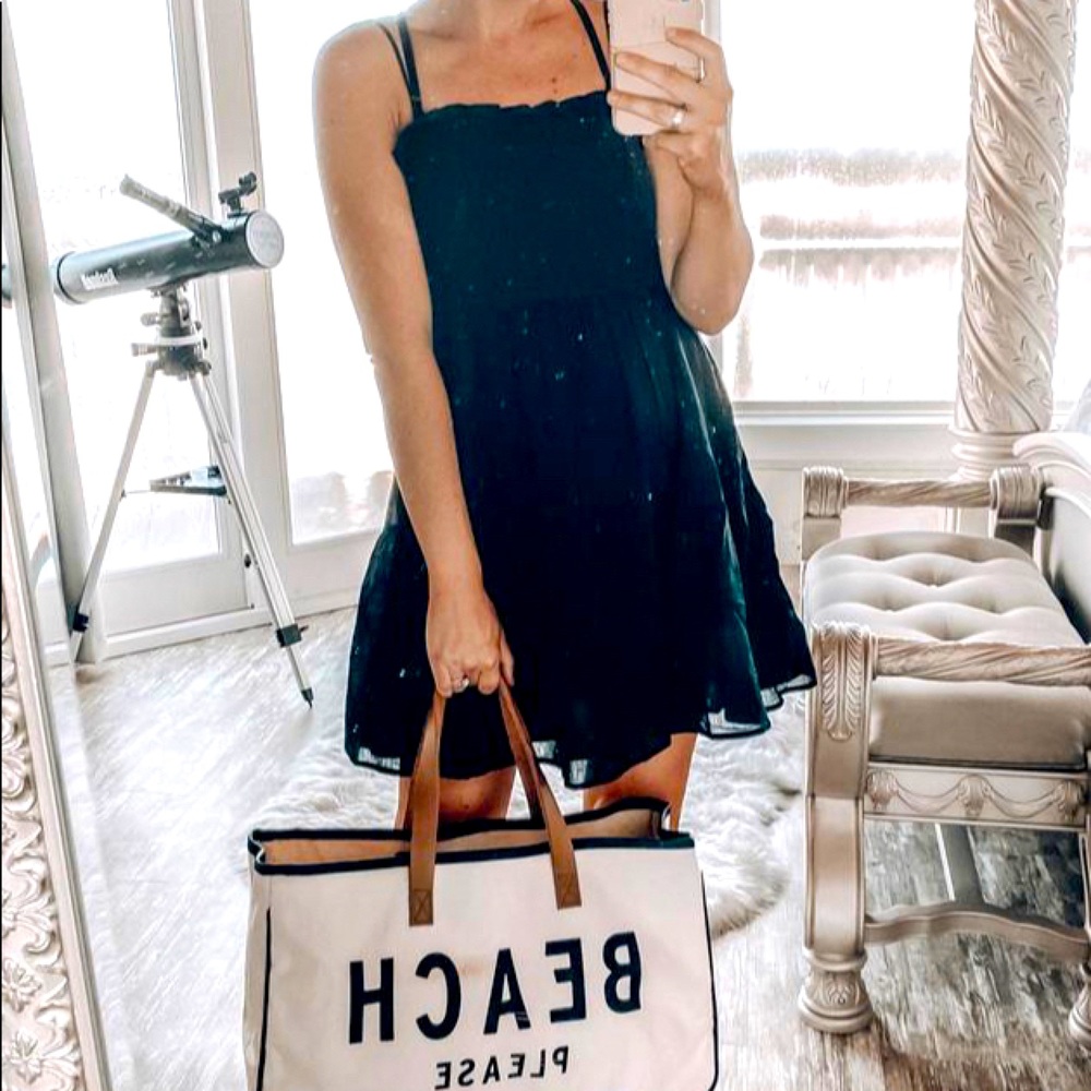 Black swimsuit cover!